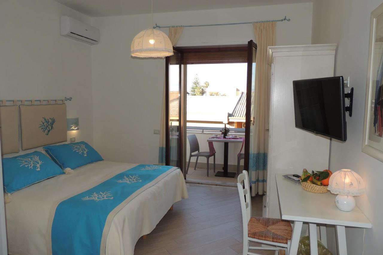 La Terrazza Bed and Breakfast Oristano Eksteriør billede